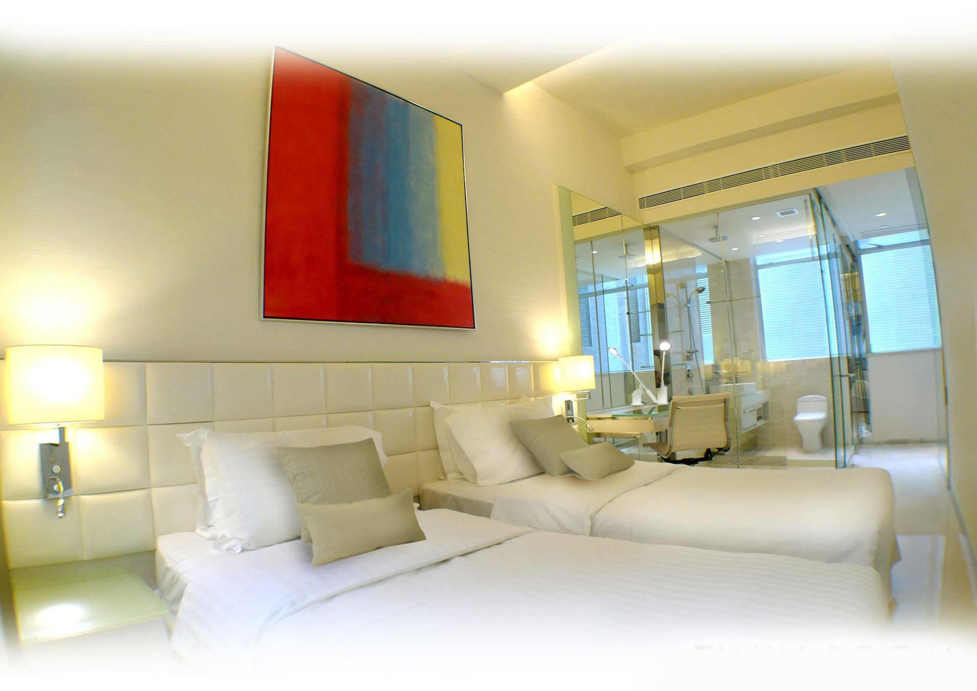 Iclub Wan Chai Hotel Hong Kong Exterior photo