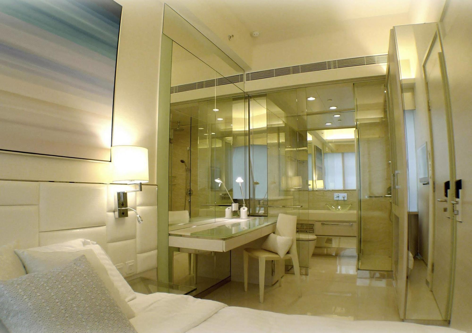Iclub Wan Chai Hotel Hong Kong Exterior photo